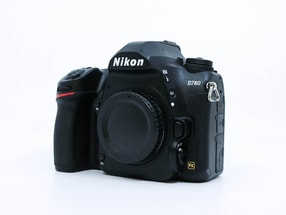 Nikon D780