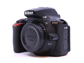 Nikon D5600