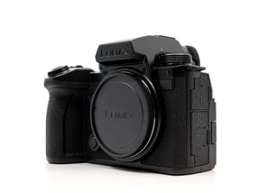 Panasonic Lumix S5 IIX