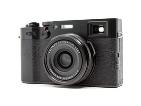 Fujifilm X100V