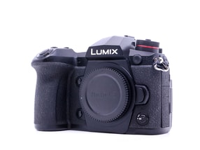 Panasonic Lumix DC-G9