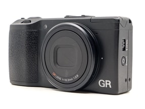 Ricoh GR