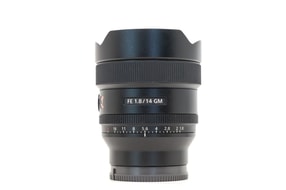 Sony FE 14mm f/1.8 GM