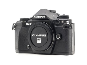 Olympus OM-D E-M5 Mark II