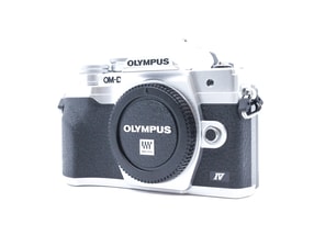 Olympus OM-D E-M10 Mark IV