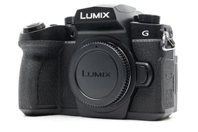Panasonic Lumix DC-G90