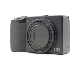 Ricoh GR III