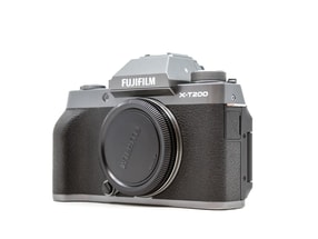 Fujifilm X-T200