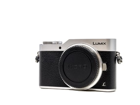Panasonic Lumix DC-GX800