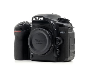 Nikon D7500