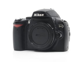 Nikon D40