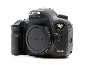 Canon EOS 7D Mark II