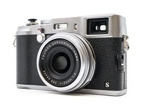 Fujifilm X100s