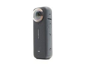 Insta360 X4