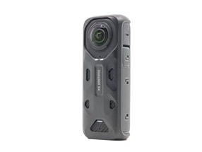 Insta360 X4