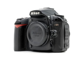 Nikon D90