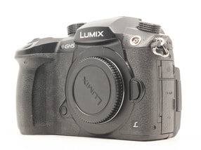 Panasonic Lumix DC-GH5