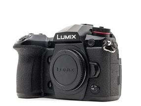 Panasonic Lumix DC-G9