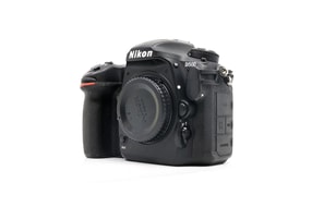 Nikon D500