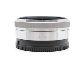 Sony E 16mm f/2.8