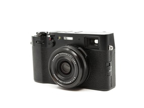 Fujifilm X100V