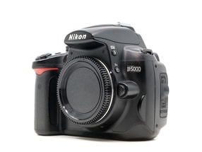 Nikon D5000