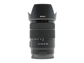 Sony E 18-135mm f/3.5-5.6 OSS