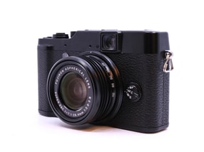 Fujifilm X10