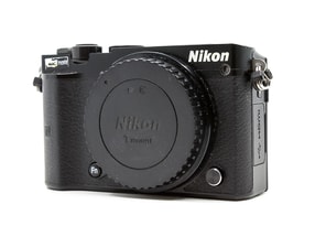 Nikon 1 J5
