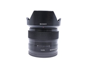 Sony E 35mm f/1.8 OSS