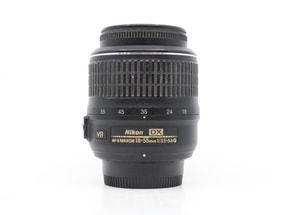 Nikon AF-S DX Nikkor 18-55mm f/3.5-5.6G VR