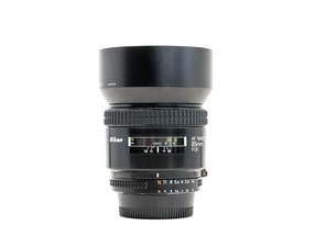 Nikon AF Nikkor 85mm f/1.8