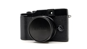 Fujifilm X10