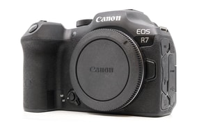 Canon EOS R7