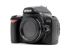 Nikon D40
