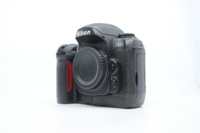 Nikon D100