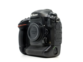 Nikon D4s