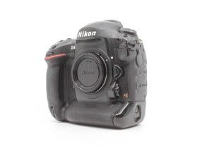 Nikon D4