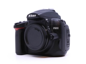 Nikon D5000