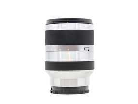 Sony E 18-200mm f/3.5-6.3 OSS