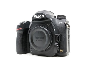 Nikon D780