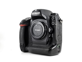 Nikon D2H