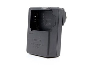 Fujifilm BC-W126S Battery Charger