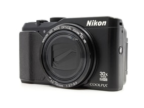 Nikon Coolpix S9900