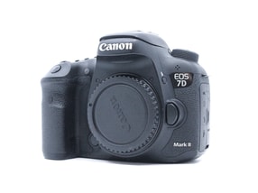 Canon EOS 7D Mark II