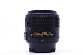 Nikon AF-S DX Nikkor 18-55mm f/3.5-5.6G VR II