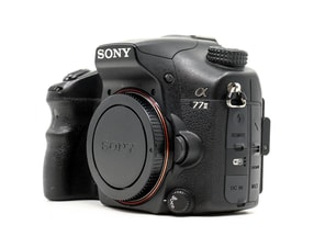 Sony Alpha A77 II