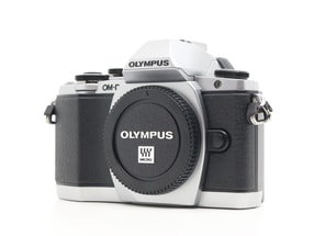 Olympus OM-D E-M10