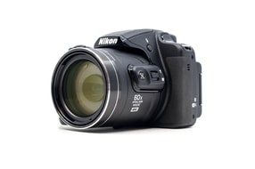 Nikon Coolpix B700