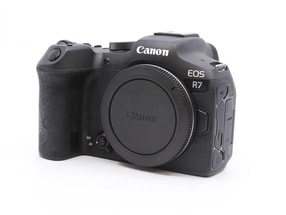 Canon EOS R7